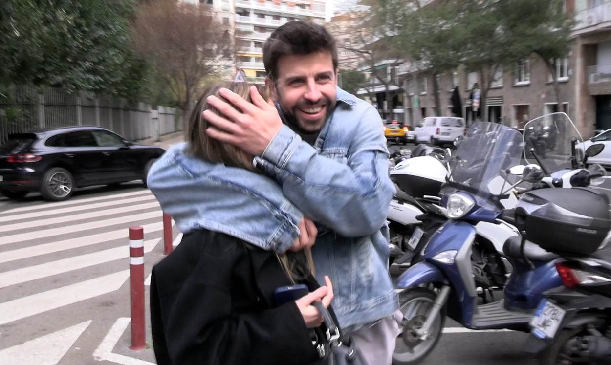 Pike u šetnji sa Klarom Čijom