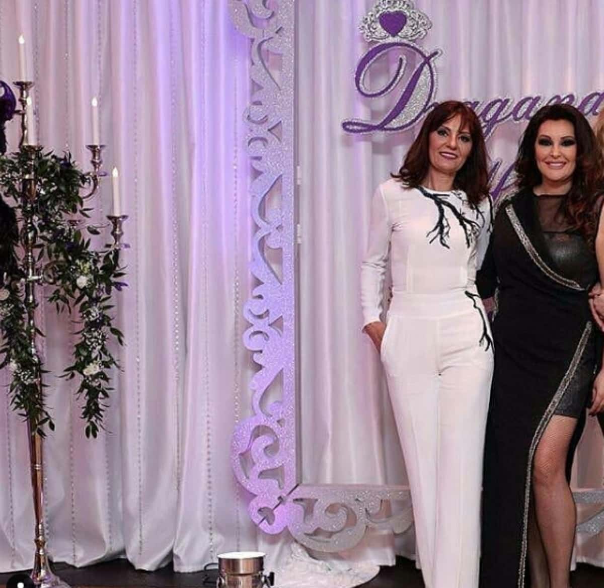 dragana mirkovic i sestra dusica krumov 9-min.jpg