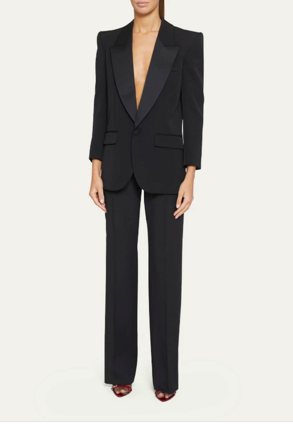 crni sako smoking bergdorf-min.jpg