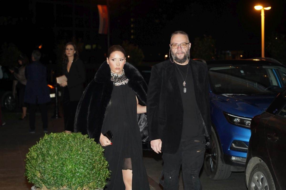 srpske glumice i voditeljke vecernja moda 007-min.jpg