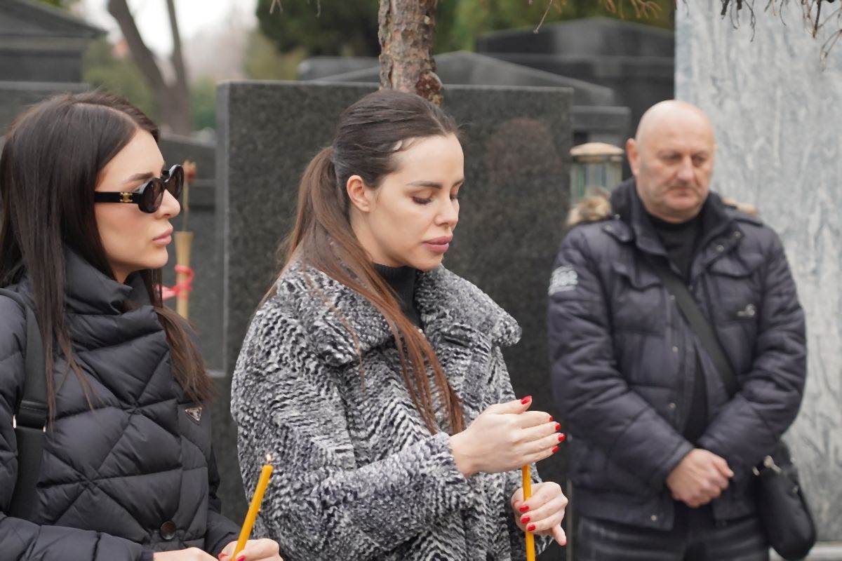 ceca raznatovic anastasija pomen arkanu 002.jpg