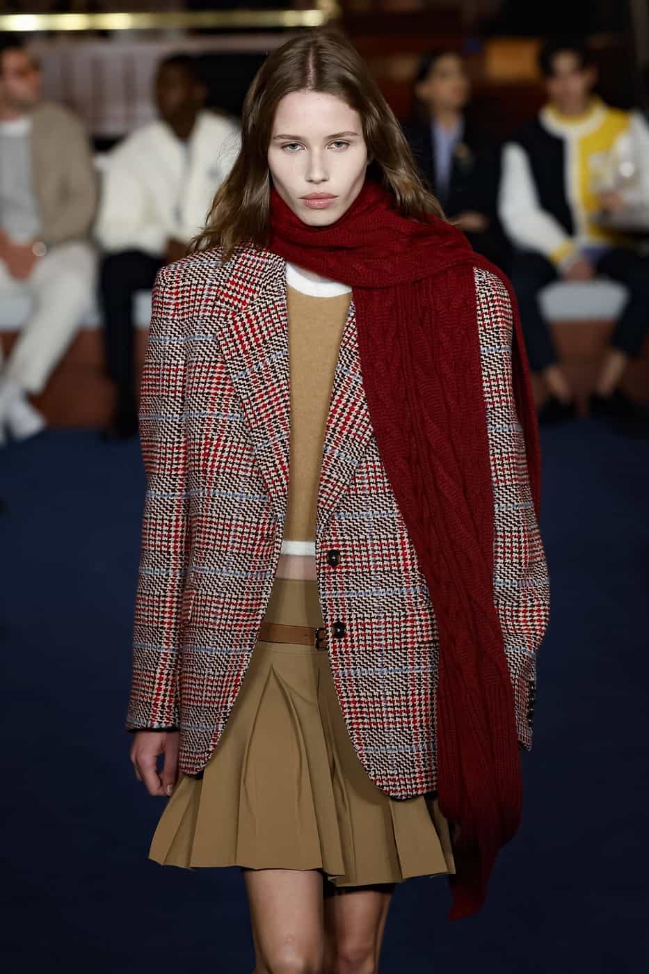 tomi hilfiger moda sako i suknja 0845331799-min.jpg