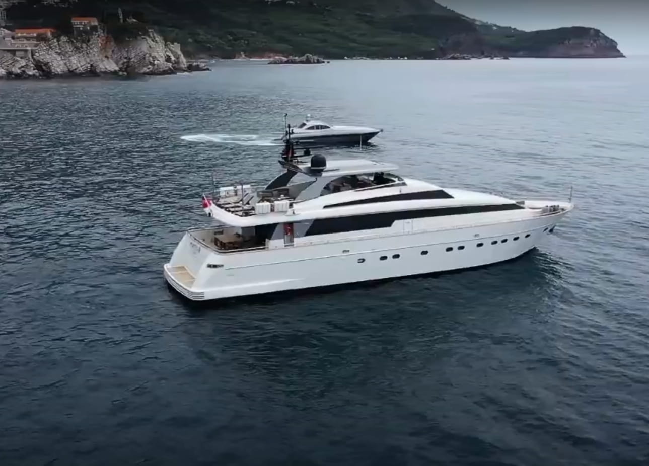 jahta pertula 5-min.jpg