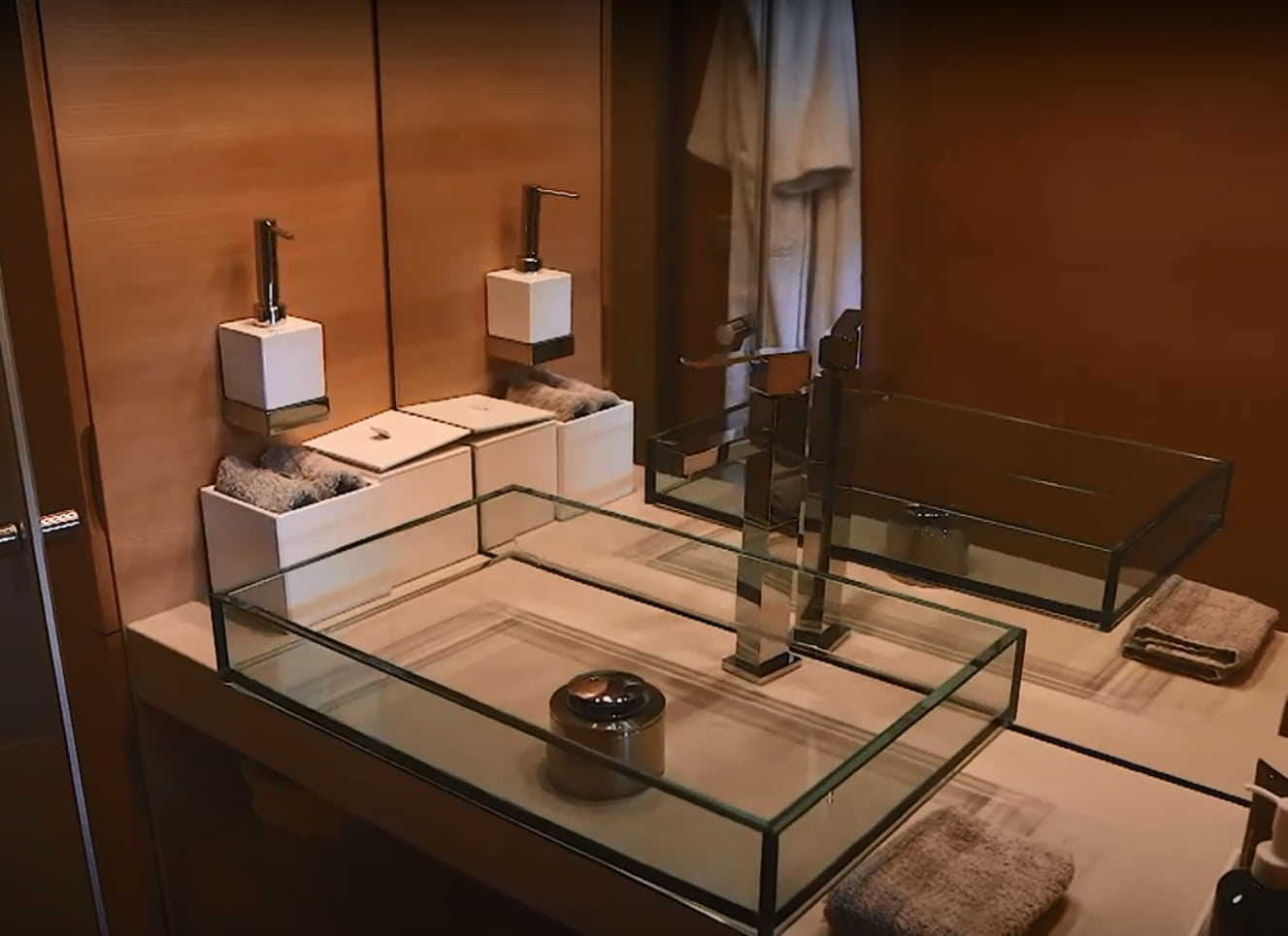 jahta pertula 9-min.jpg