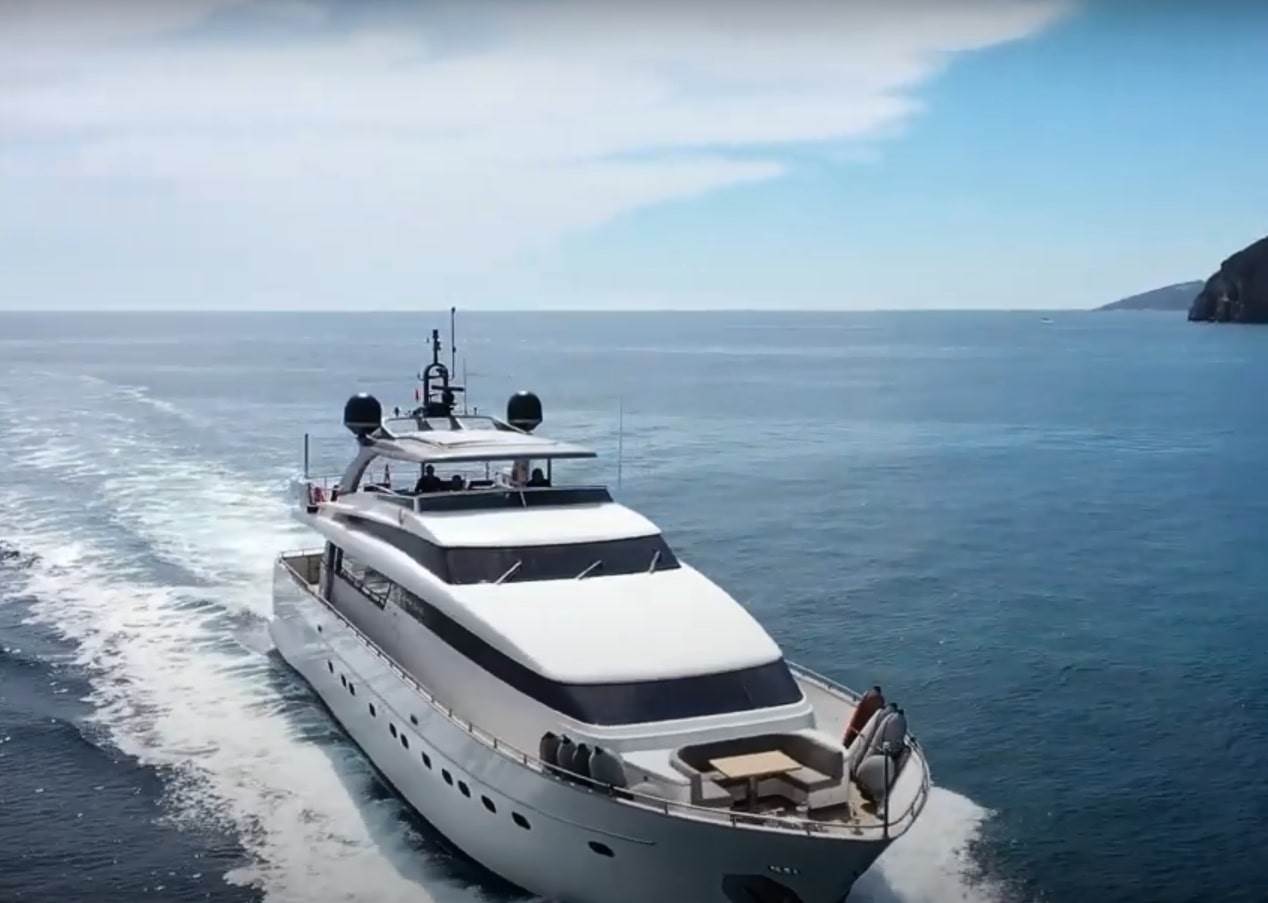 jahta pertula 14-min.jpg