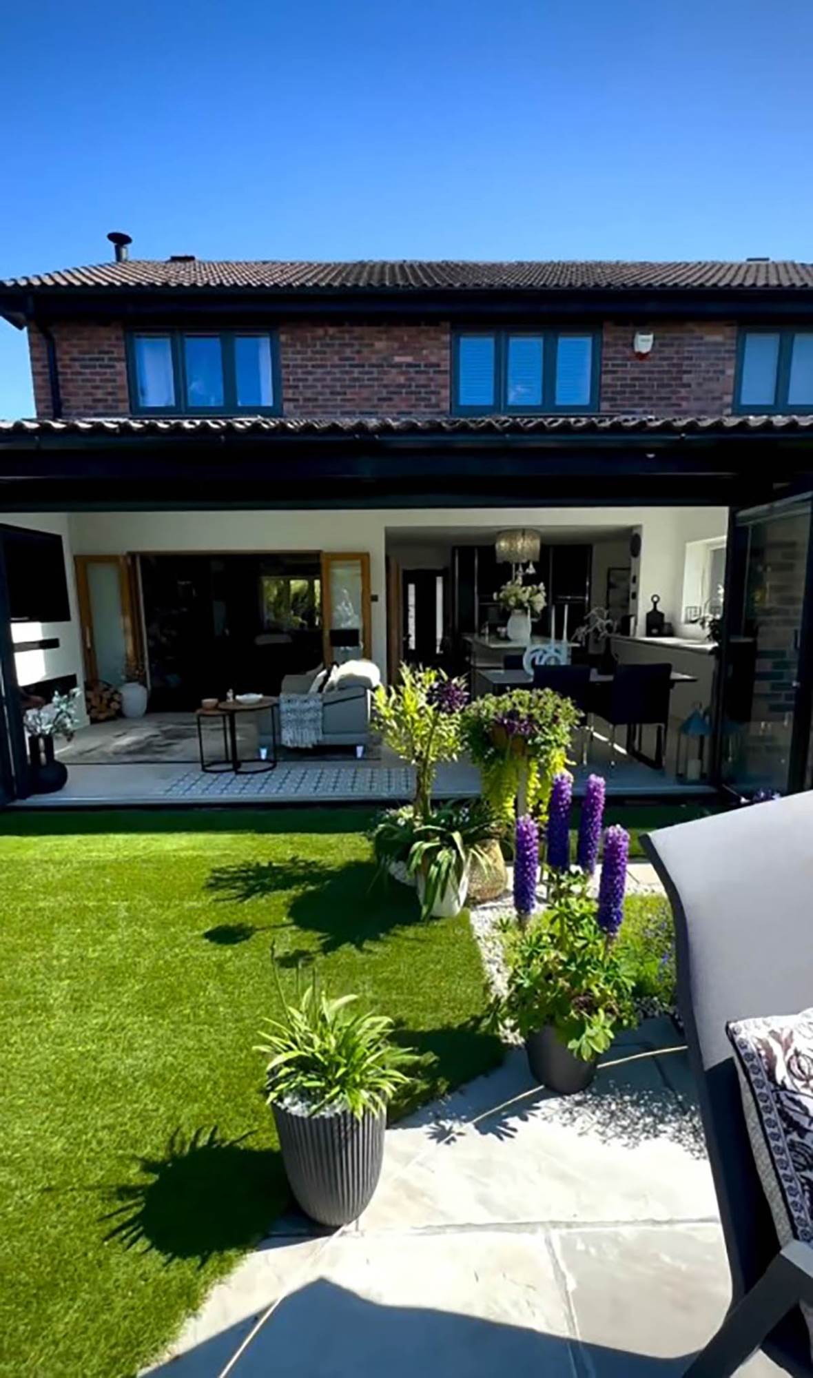 dvoriste sa led lampama basta.jpg