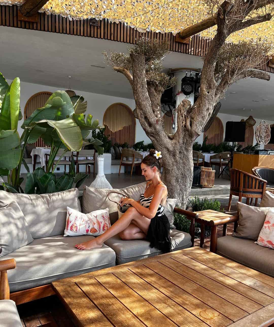 fahrije evdzen 9-min.jpg