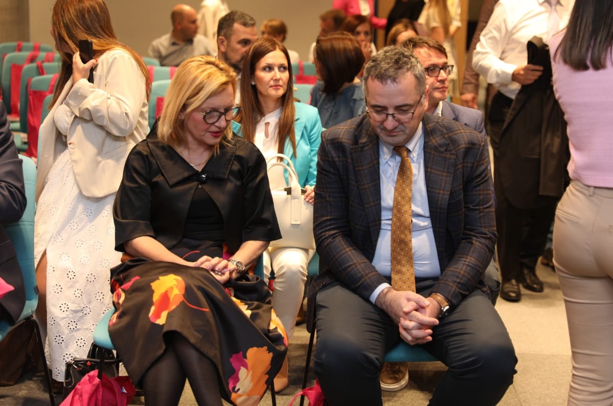 konferencija zdravlje zena srbije 5.jpg