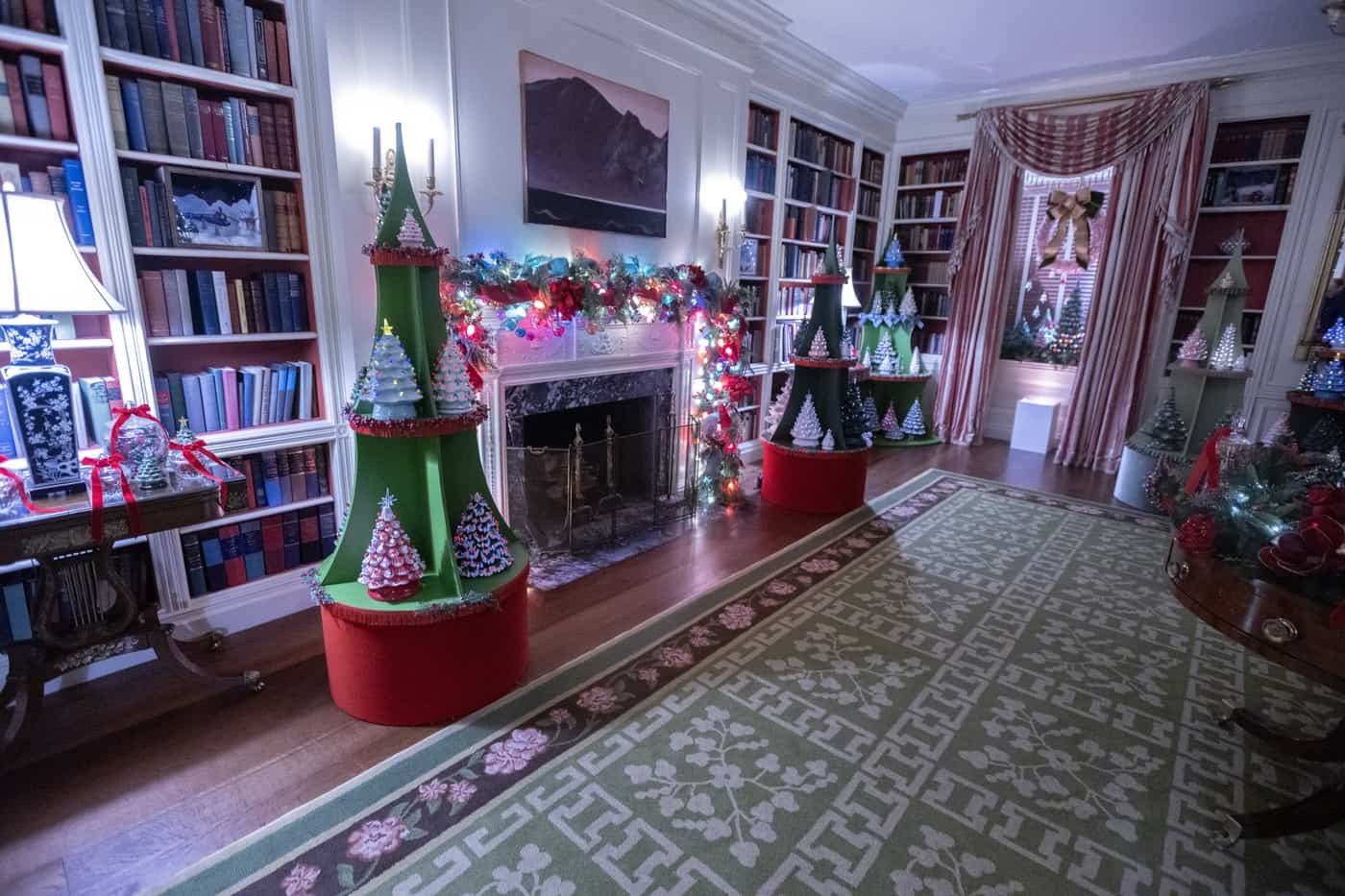 okicene jelke u beloj kuci 0942646834-min.jpg