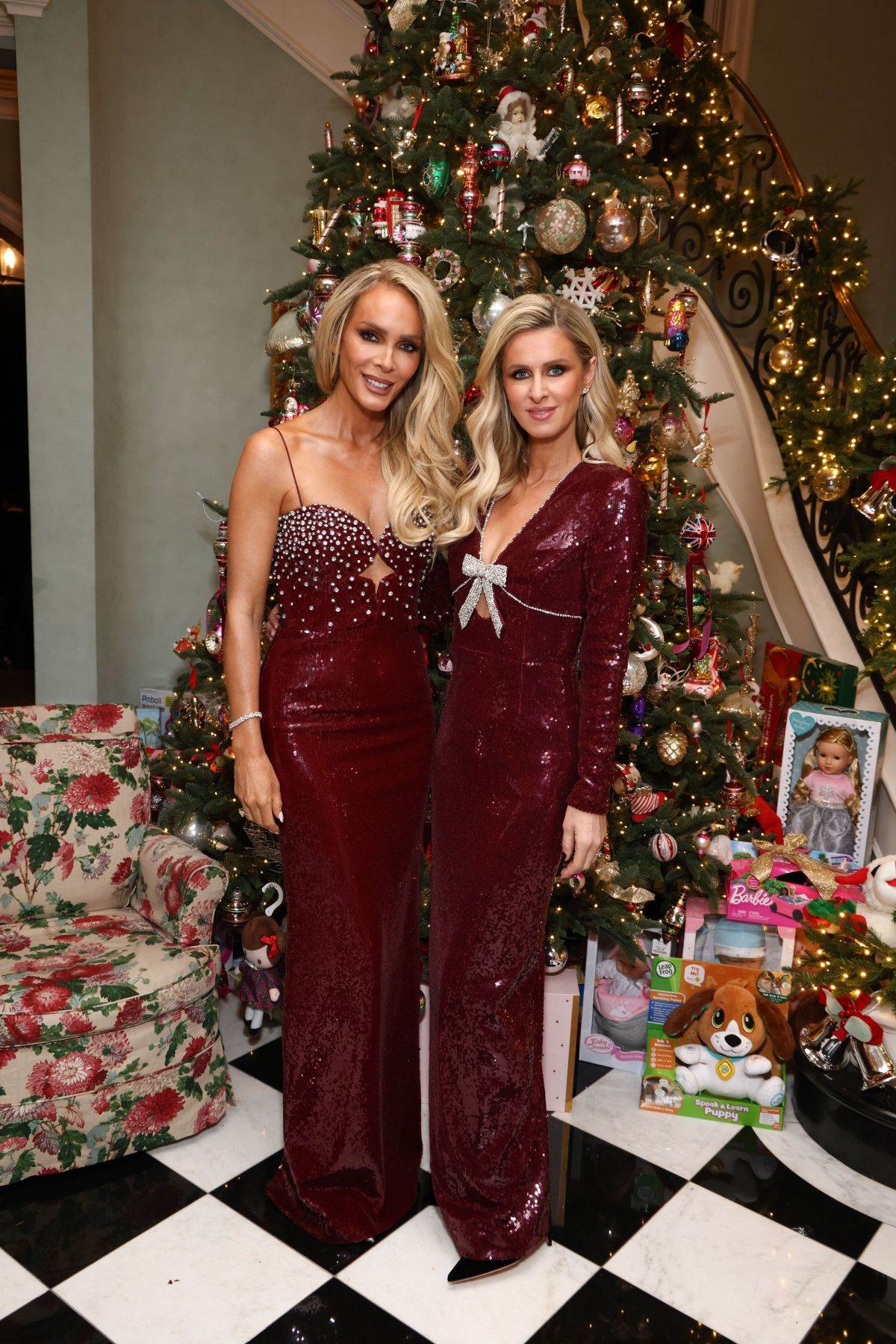 Porodica Hilton, Nova godina, proslava