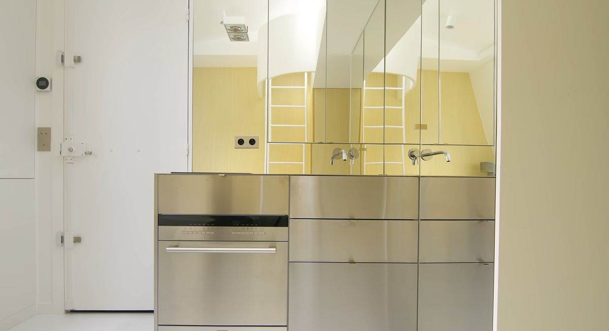 Stan od 13 kvadrata u Parizu