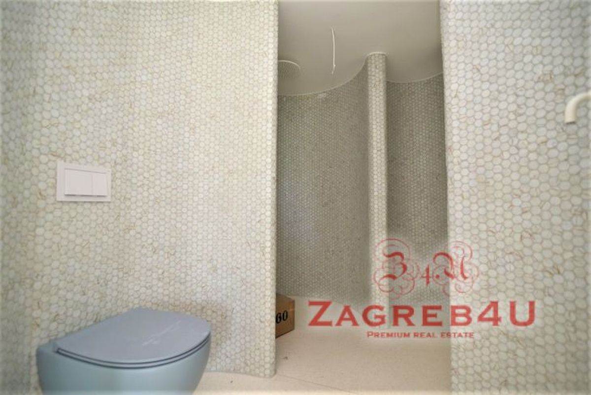 Vila Nikoline Pišek koja se izdaje za 8000 evra