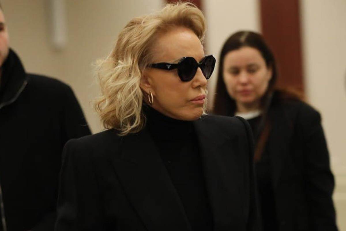 lepa brena na komemoraciji sasi popovicu 2.jpg