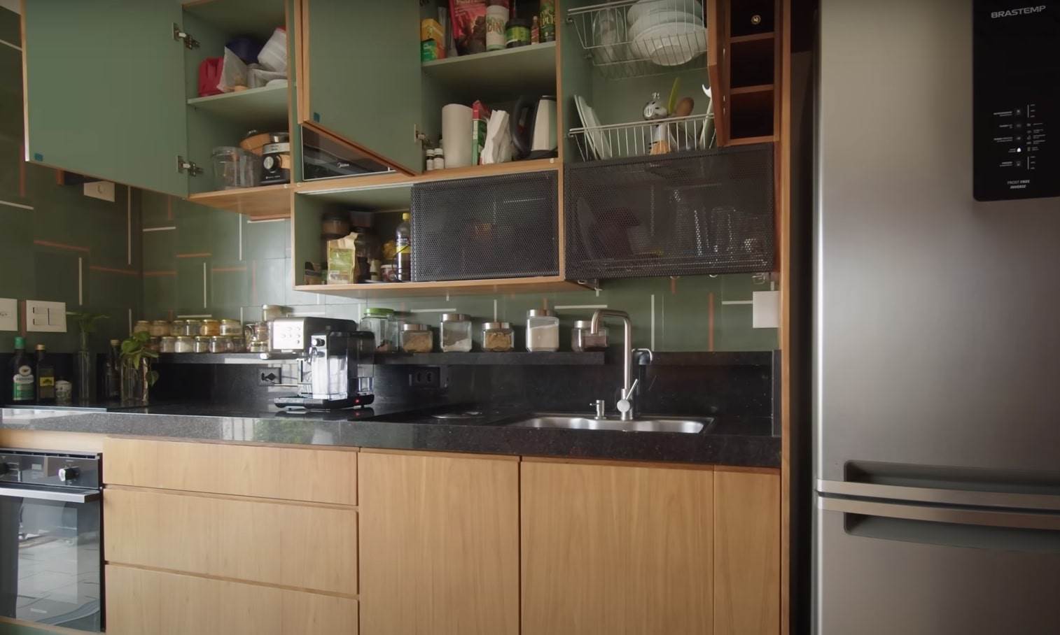 mali stan od 29 kvadrata sa terasom i spavacom sobom 6-min.jpg