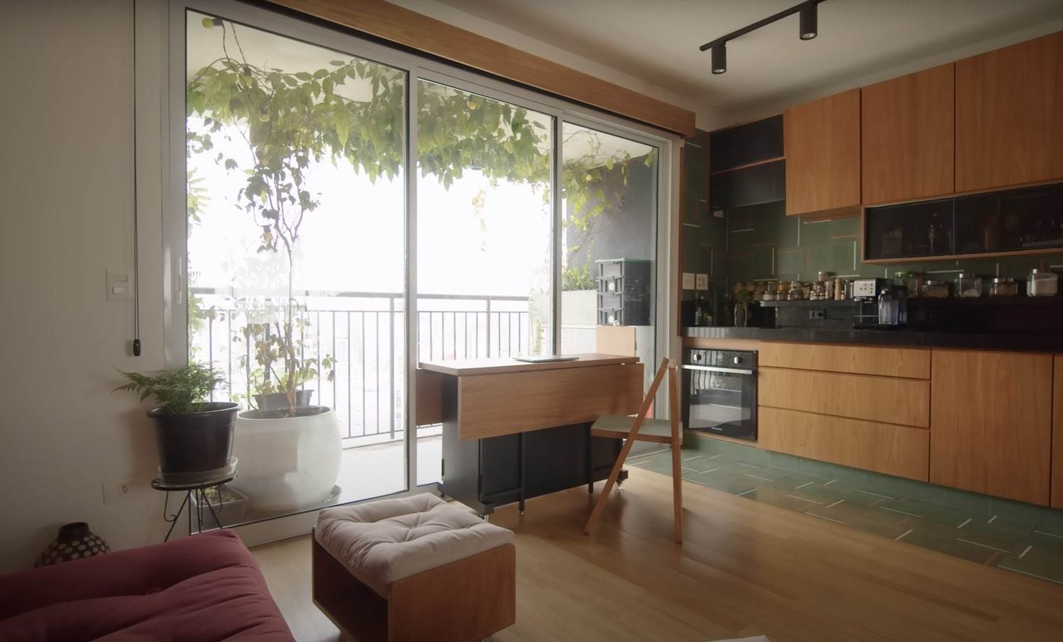 mali stan od 29 kvadrata sa terasom i spavacom sobom 9-min.jpg