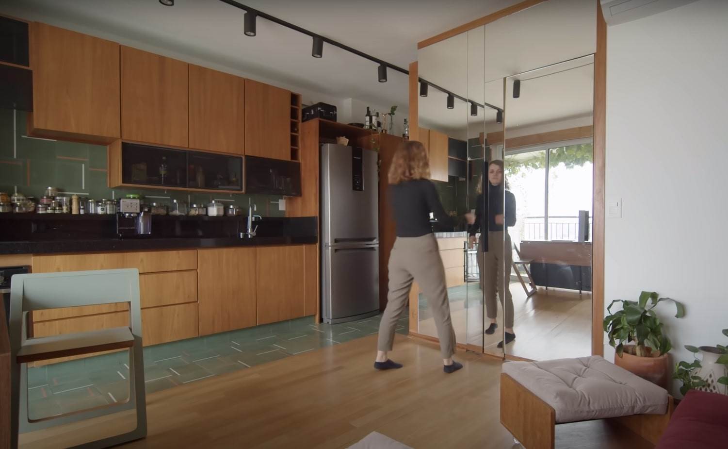 mali stan od 29 kvadrata sa terasom i spavacom sobom 14-min.jpg