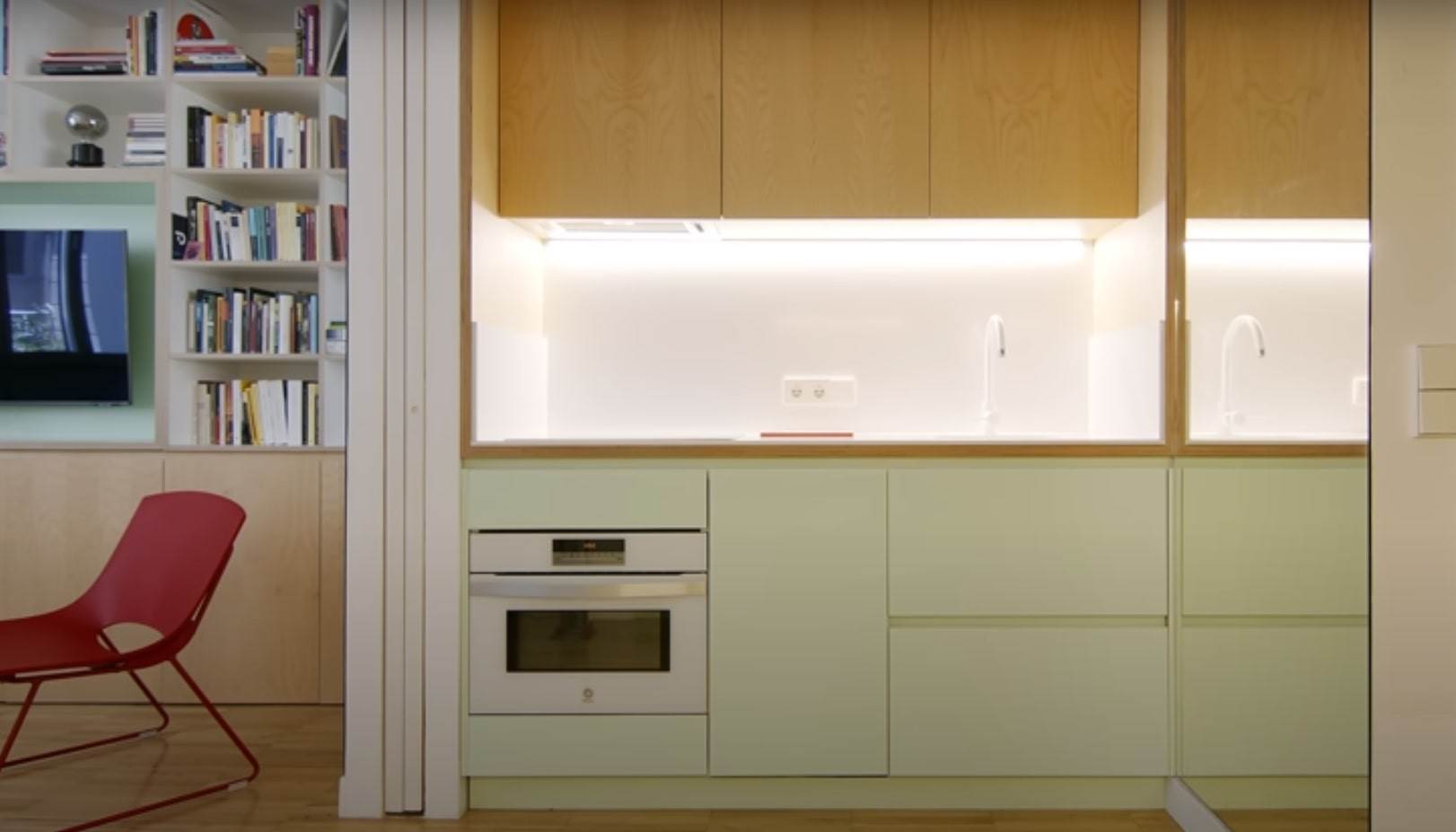 mali stan od 46 kvadrata svetao i okrecen 10-min.jpg