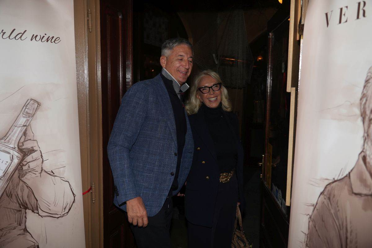 Vasilije Jeremić sa suprugom