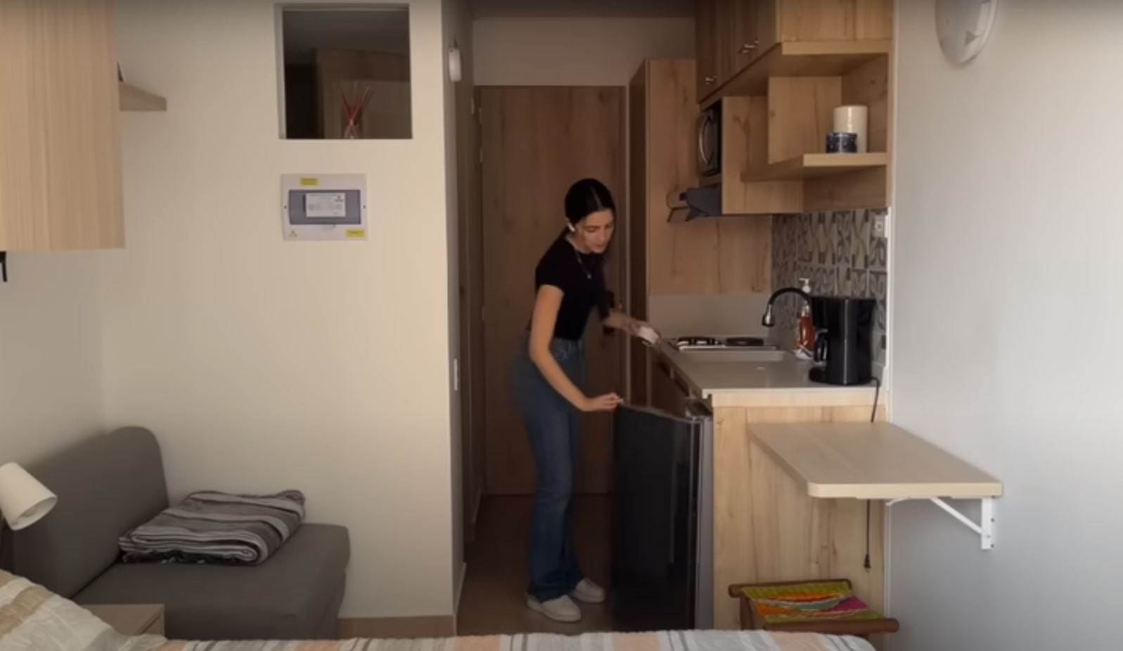 mini garsonjera od 15 kvadrata 7-min.jpg