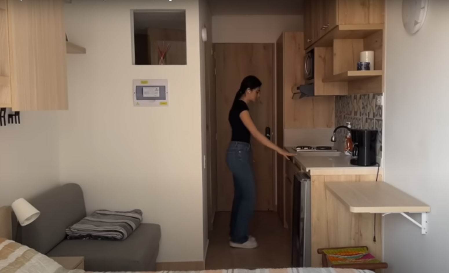 mini garsonjera od 15 kvadrata 17-min.jpg