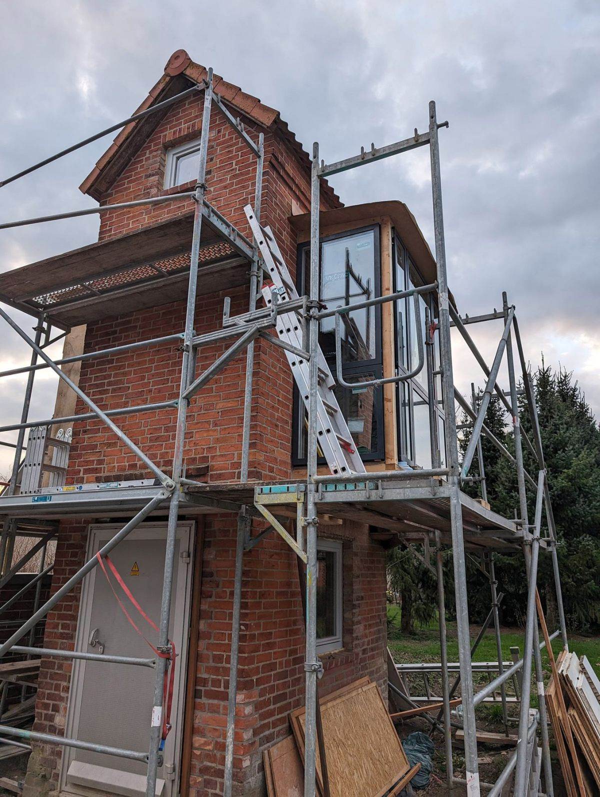 Renovirali najmanju kuću na svetu