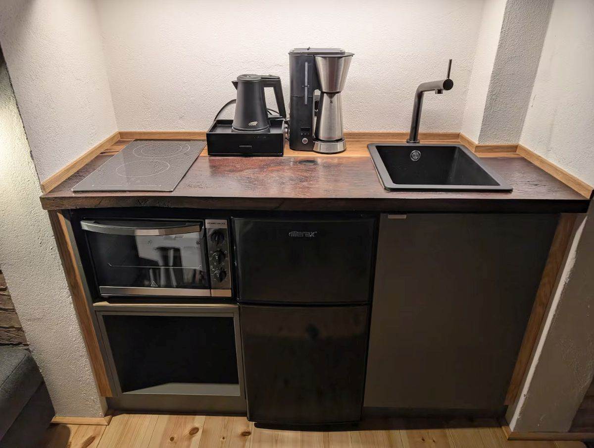 Renovirali najmanju kuću na svetu