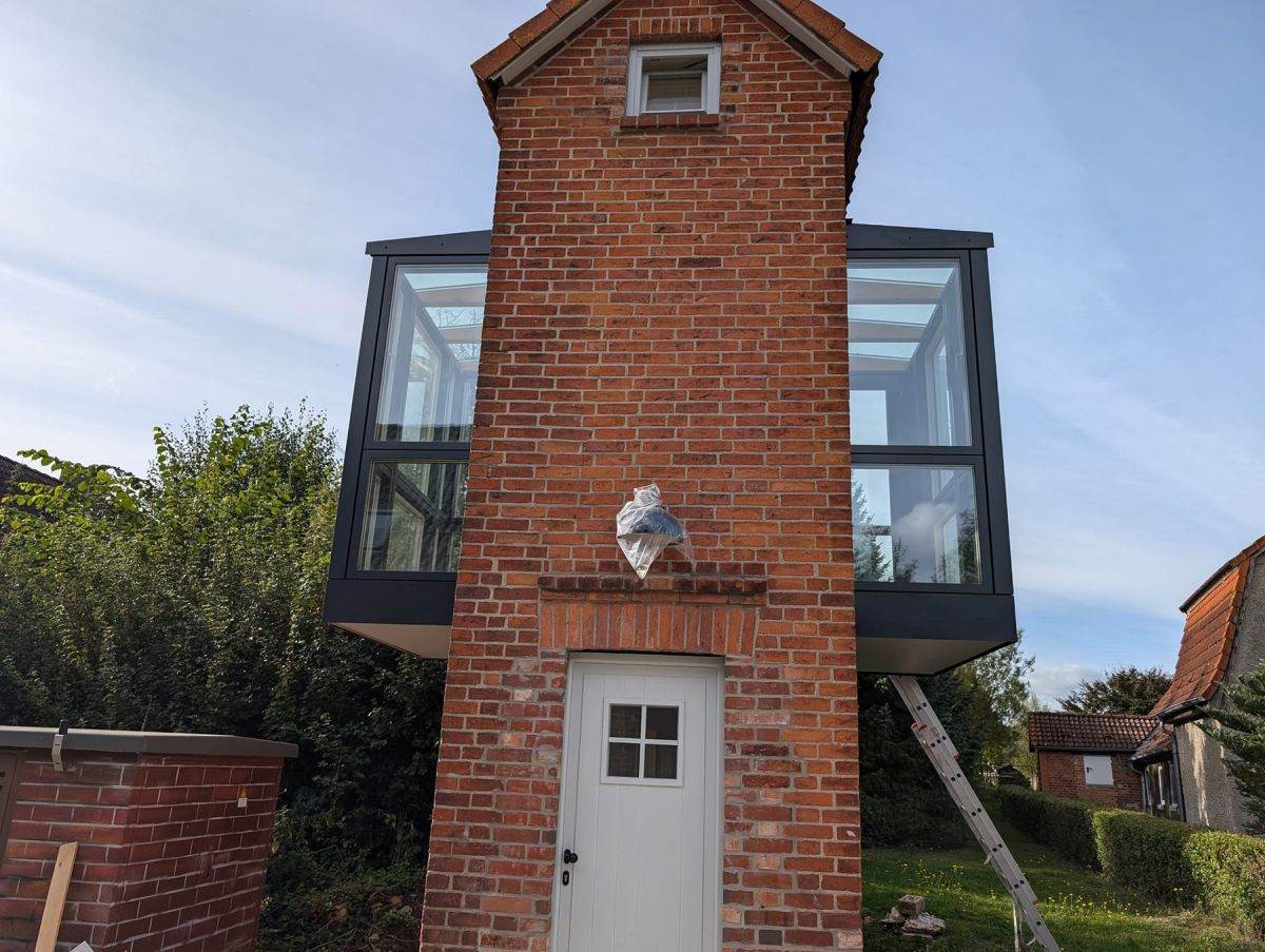 Renovirali najmanju kuću na svetu