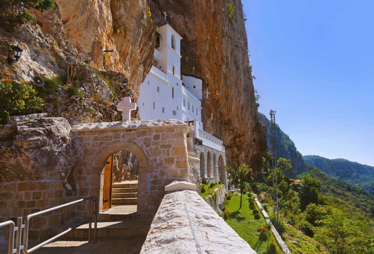 Manastir Ostrog