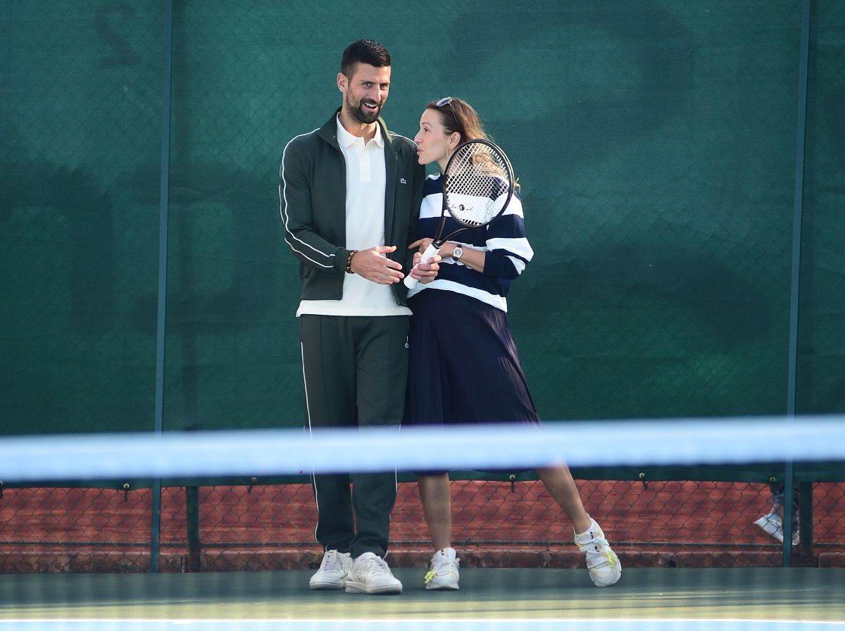 jelena djokovic patike i suknja 2.jpg