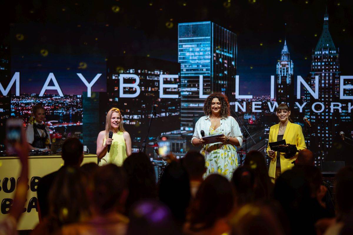 Maybelline Colossal bubble31.jpg