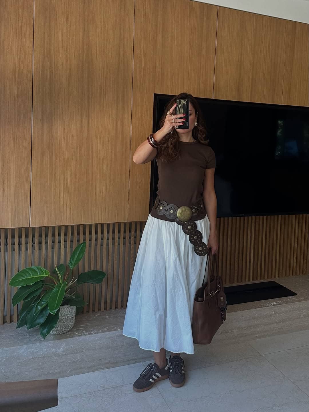 bela midi suknja moderna 4-min.jpg