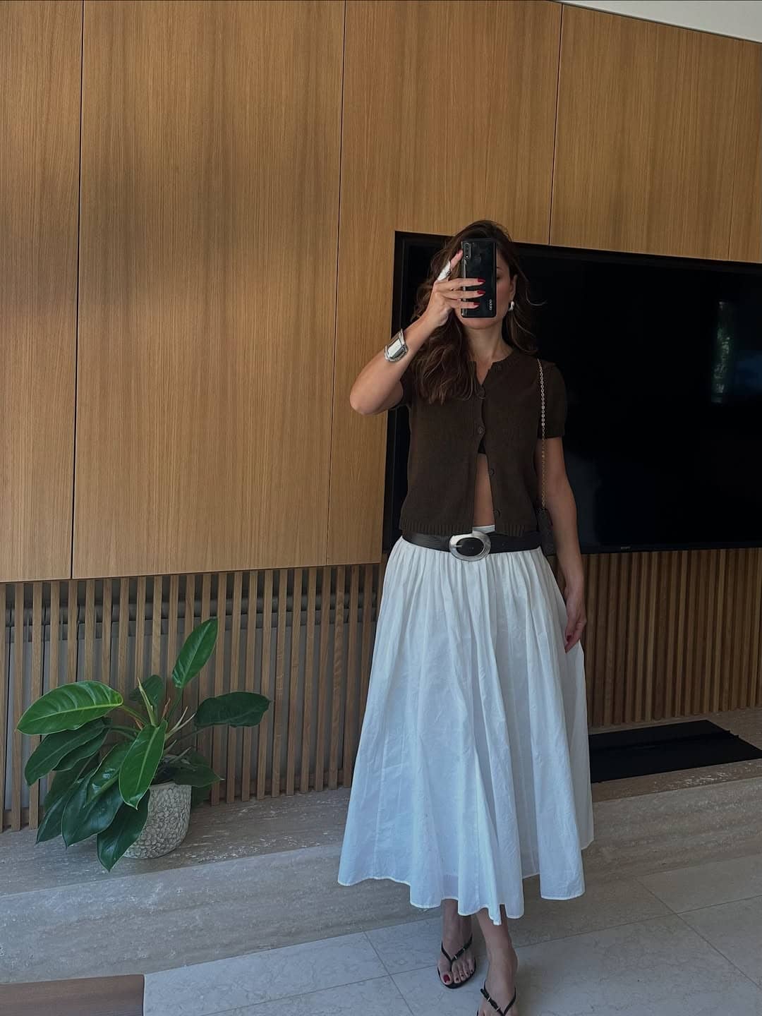 bela midi suknja moderna 6-min.jpg