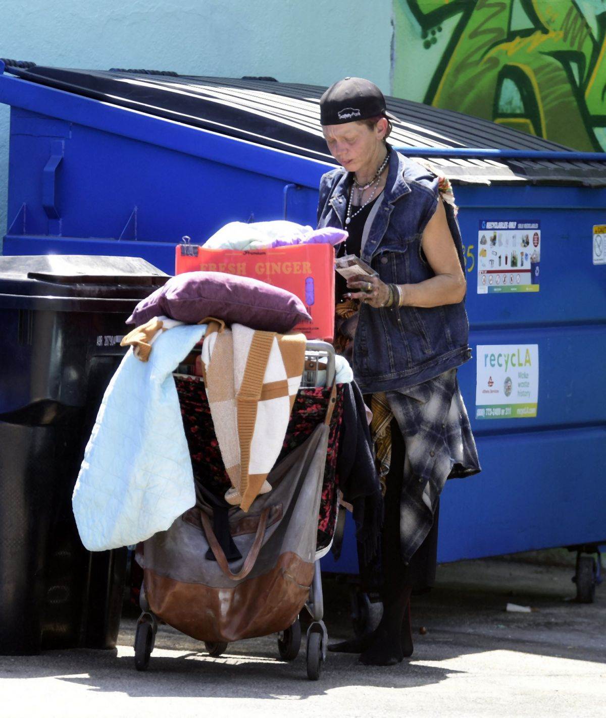 loni vilson 0903293059.jpg