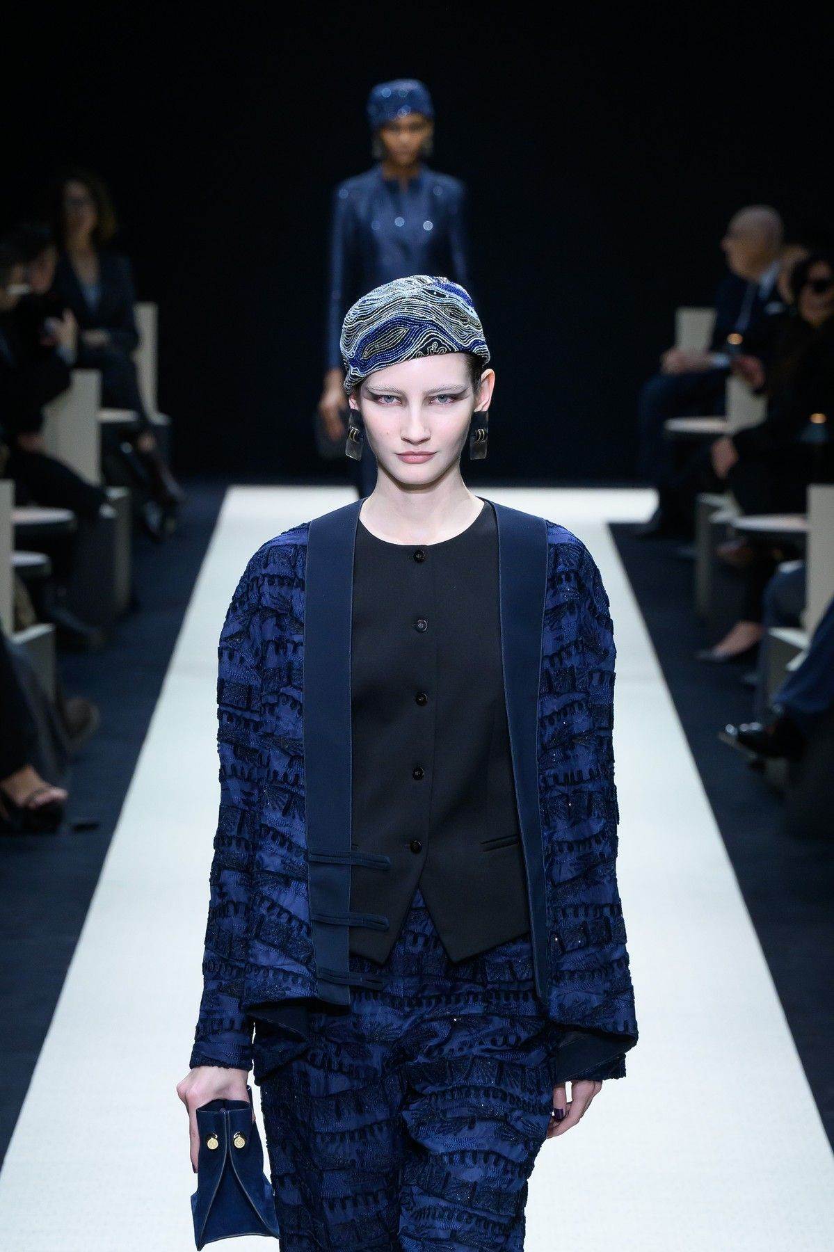 moderni sakoi i jakne armani 2025 0971284097.jpg