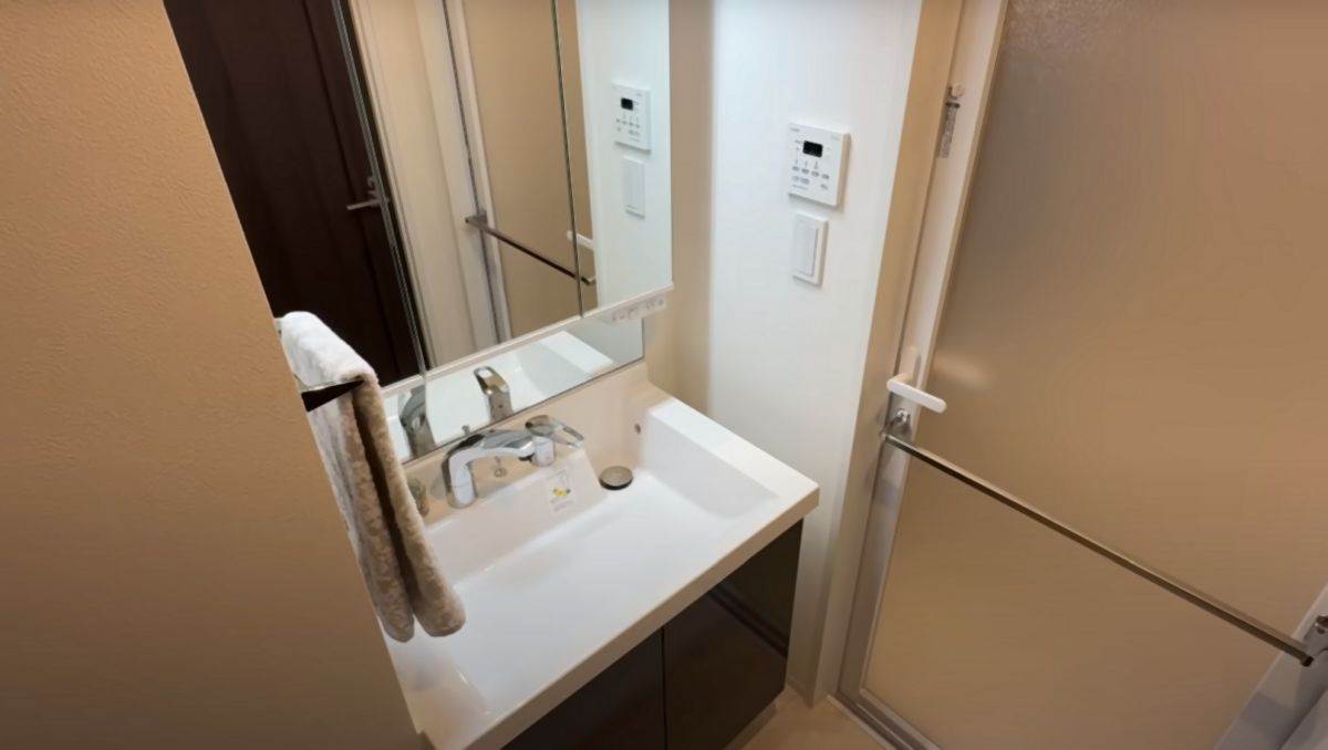 mali stan od 31 kvadrata kupatilo 10.jpg