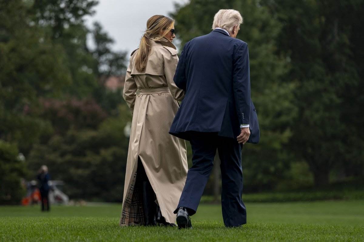 Melanija i Donald Tramp kreću u posetu kralju Čarlsu