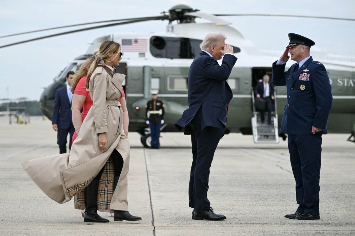 Melanija i Donald Tramp kreću u posetu kralju Čarlsu