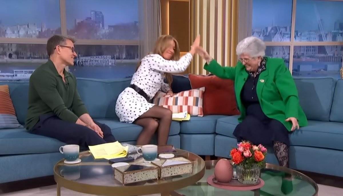 Kerolajn Iv iz Britanije radi kao eskort dama u 72 godine