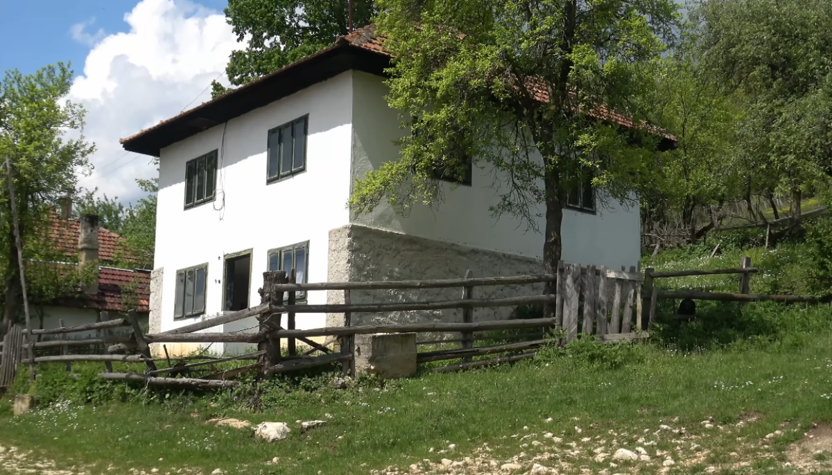 Kuća u kojoj je odrastao Halid Bešlić na Romaniji