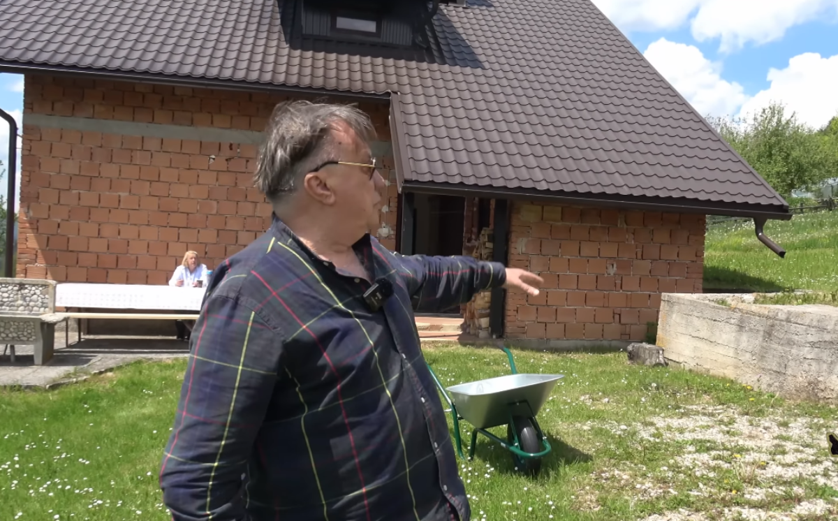 Kuća u kojoj je odrastao Halid Bešlić na Romaniji