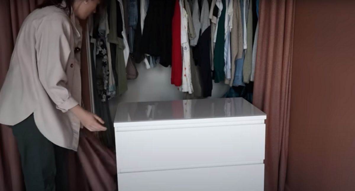 krevet u renoviranoj garsonjeri 01.jpg