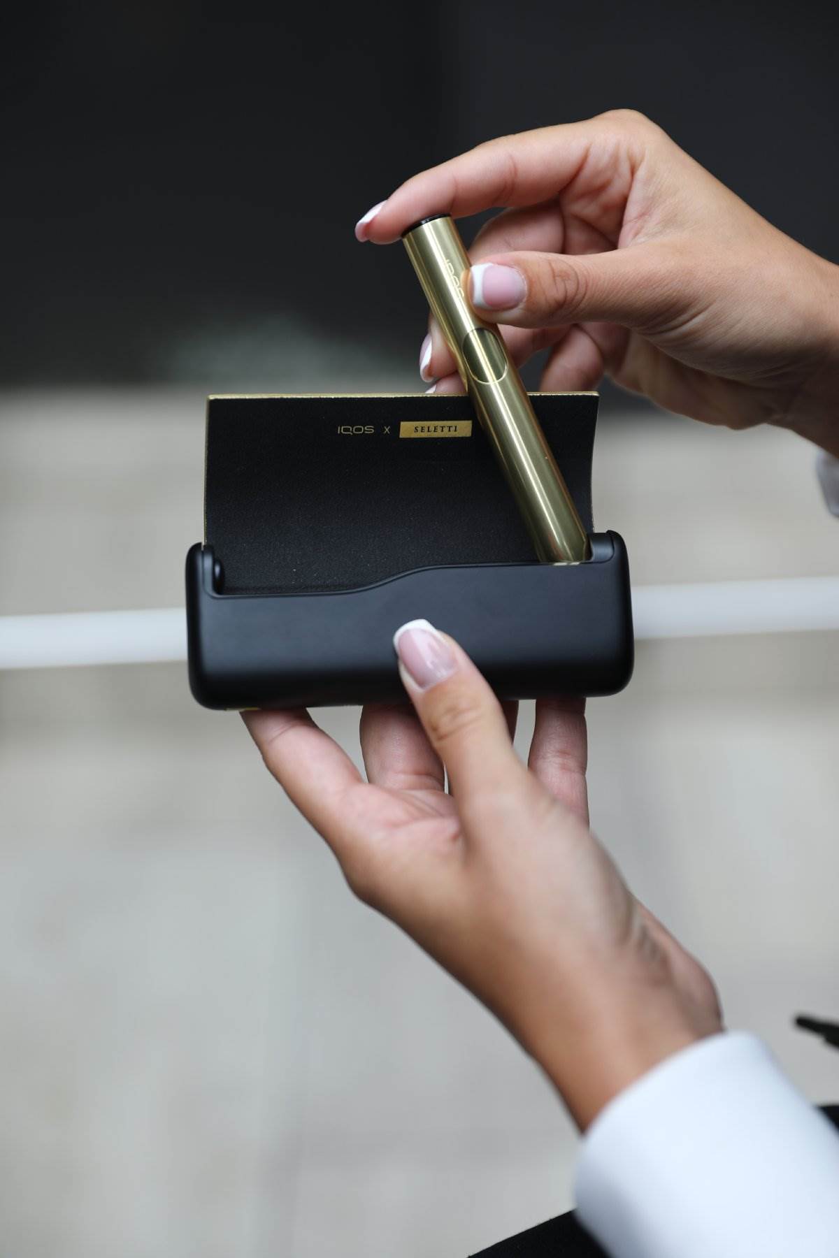 IQOS ILUMA i x Seletti