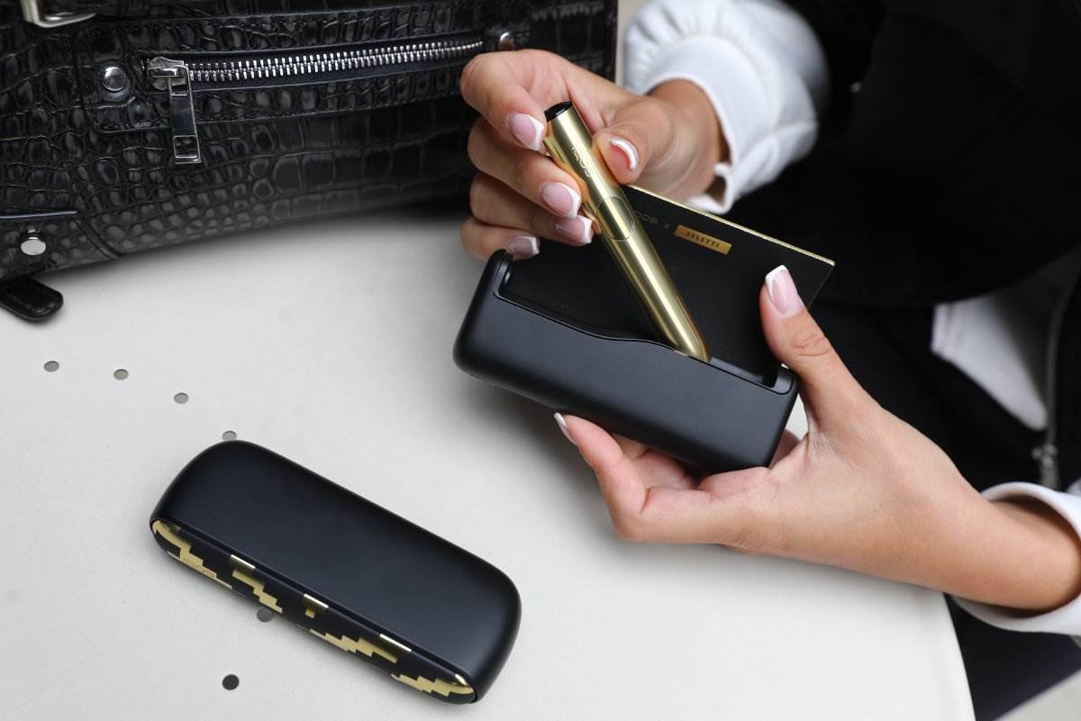 IQOS ILUMA i x Seletti