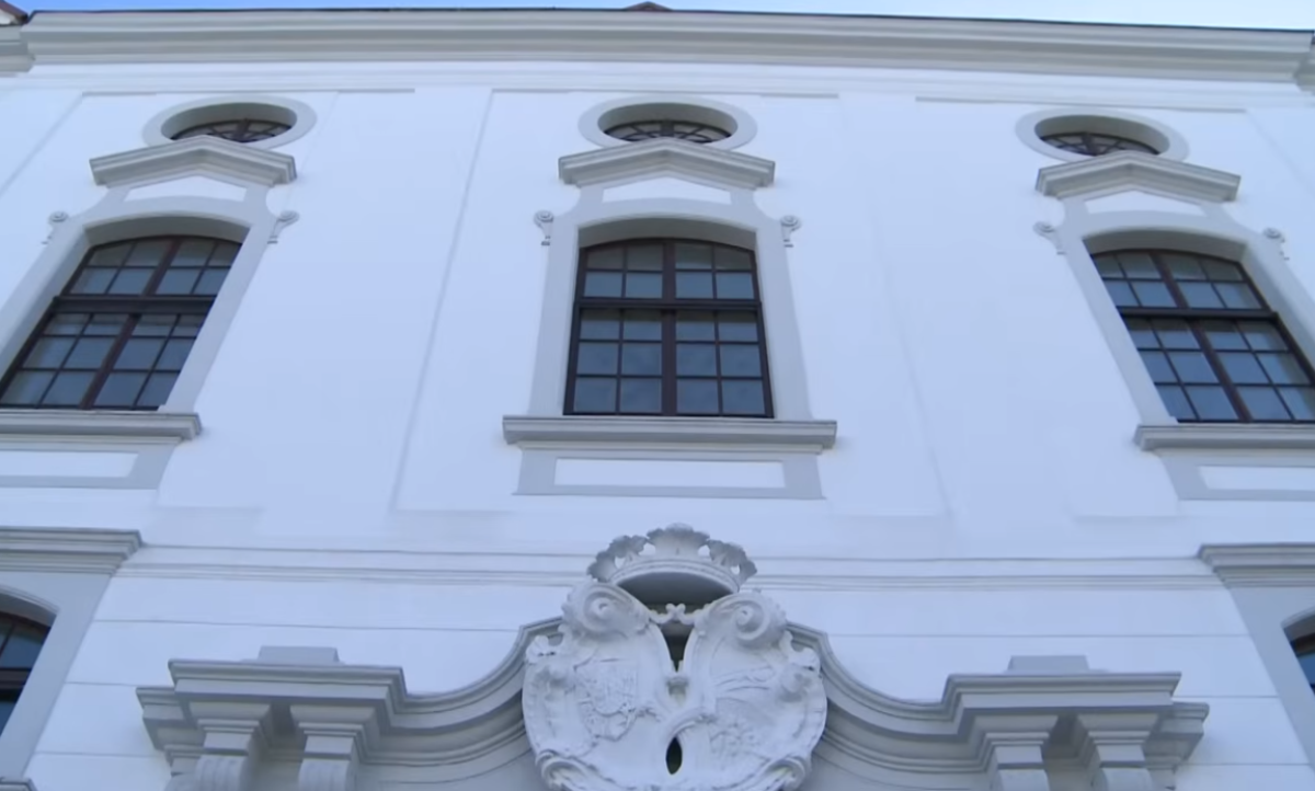 Dvorac Dragane Mirković