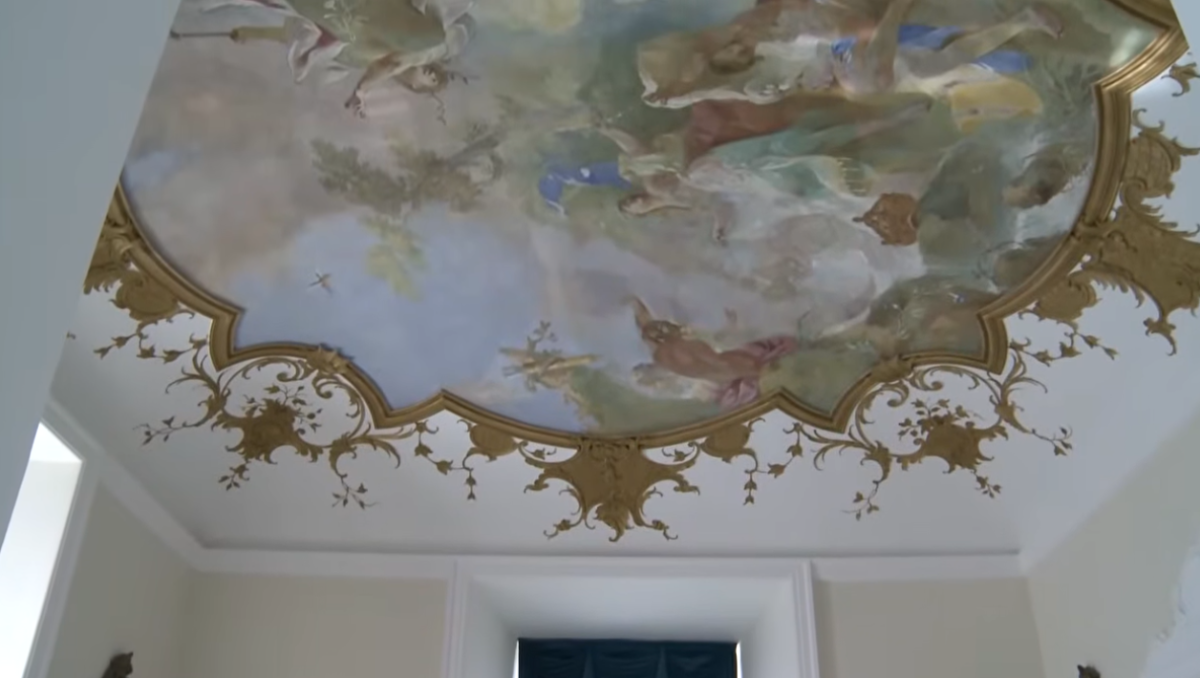 Dvorac Dragane Mirković