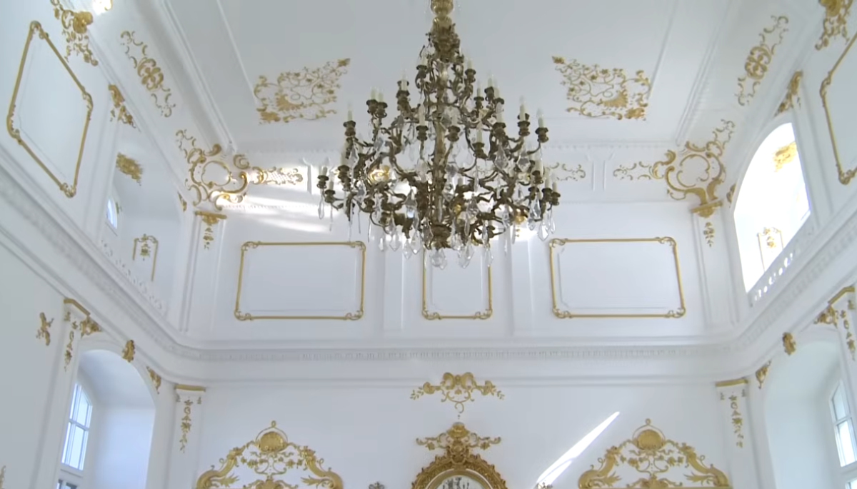 Dvorac Dragane Mirković