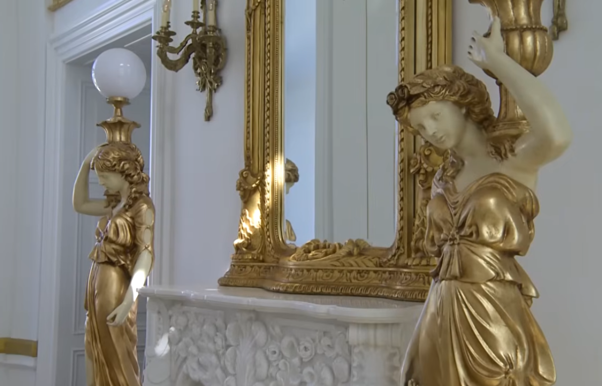 Dvorac Dragane Mirković