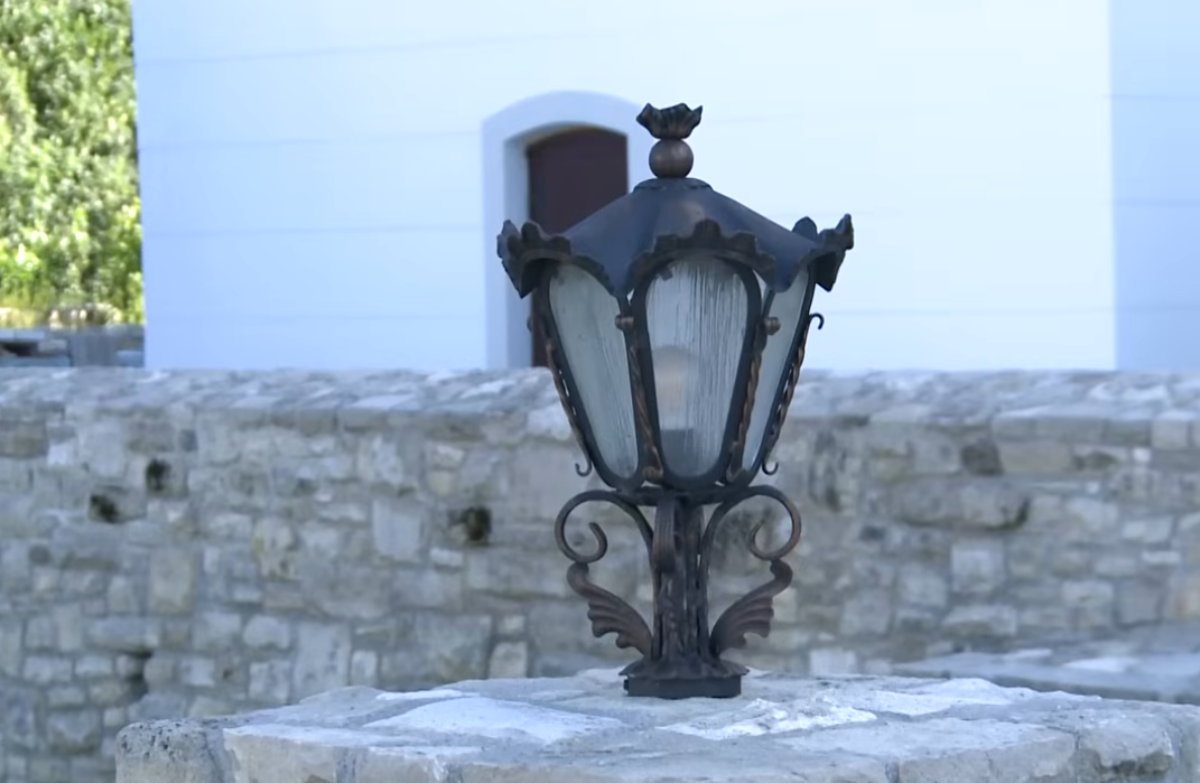 Dvorac Dragane Mirković