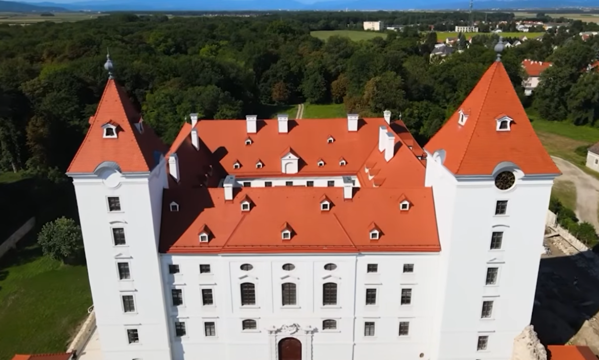 Dvorac Dragane Mirković