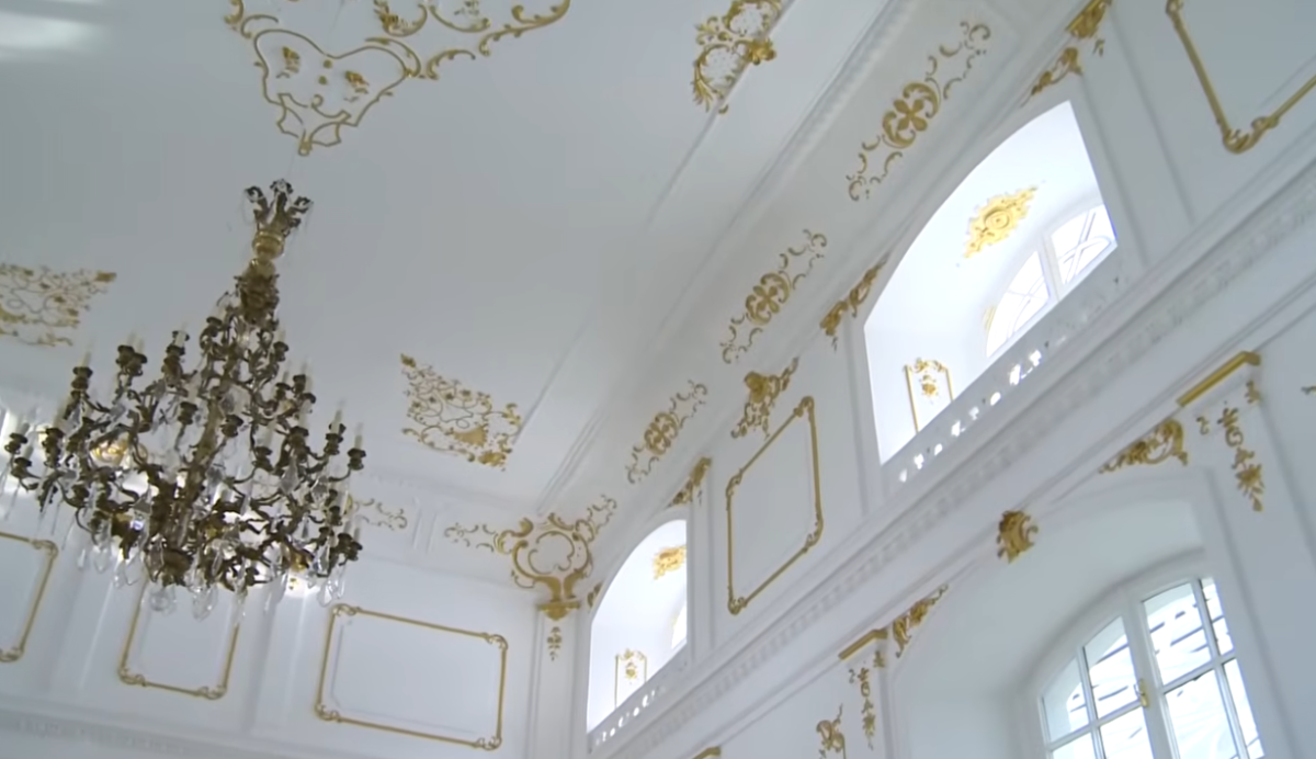 Dvorac Dragane Mirković